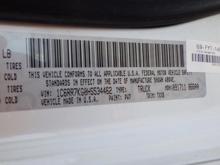 2017-dodge-1500-image-17