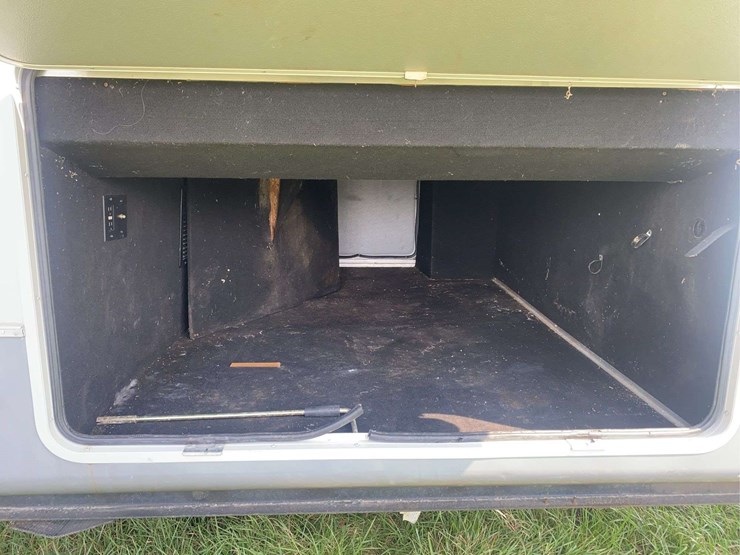 2011-heartland-big-country-3595re-image-6