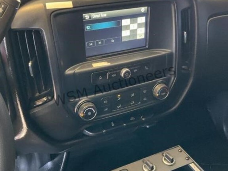 2018-chevrolet-silverado-1500-image-18