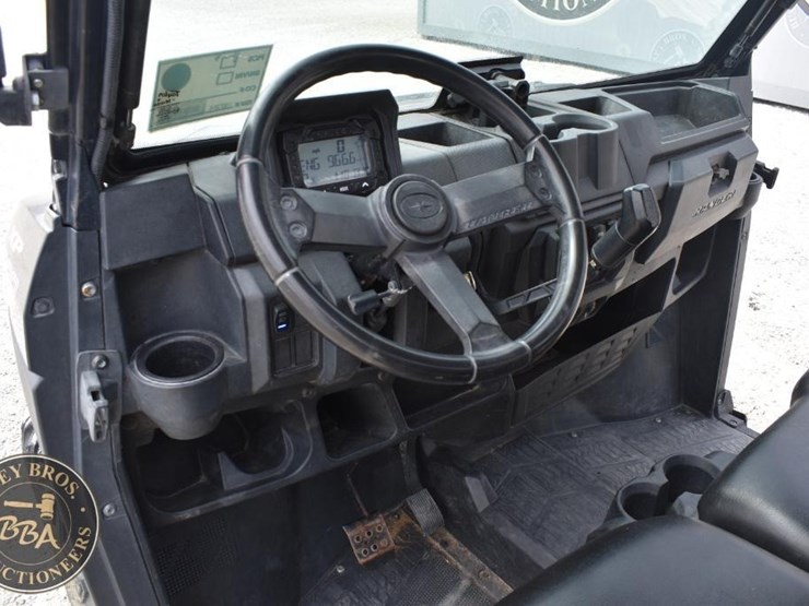 2019-polaris-ranger-crew-image-22