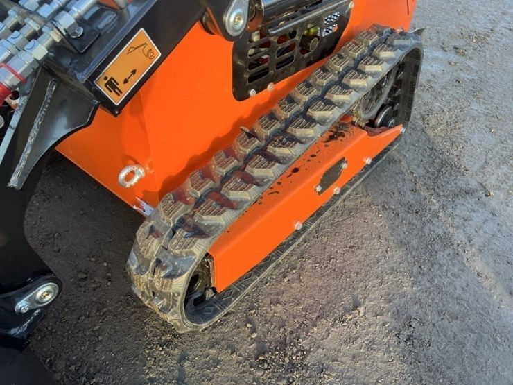 2026-sdlool-sl36c-mini-compact-track-loader-image-18