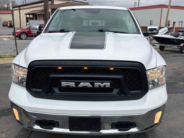 2018-dodge-ram-1500-image-2