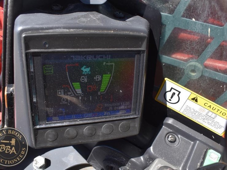 2020-takeuchi-tl8r2-image-44
