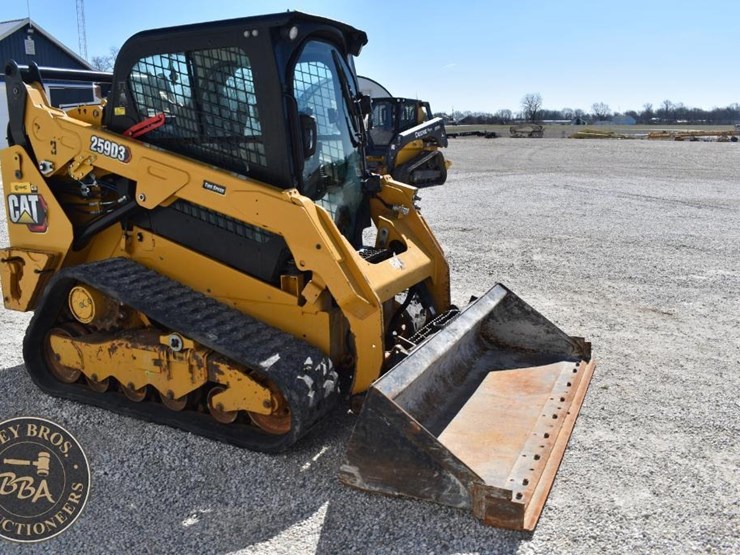 2023-caterpillar-259d3-image-26