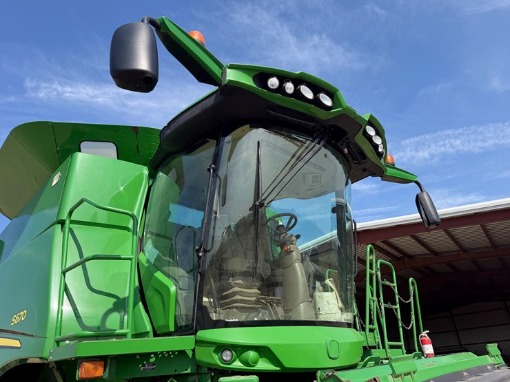 2014-john-deere-s670-image-34