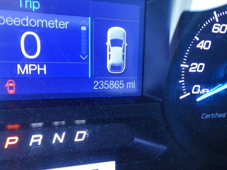 2015-ford-explorer-image-14