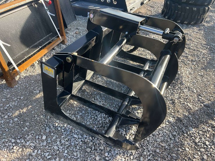 new-jmr-40"-mini-skidsteer-grapple.-image-2