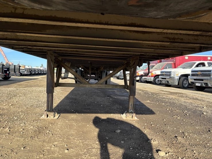 1982-fruehauf-trailer-image-10