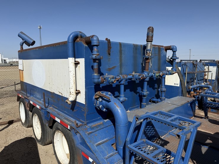 gardner-denver-pa8y-10k-wp-triplex-wel-service-pump-p/b-caterpillar-3408dita-mtd-on-1998-atoka-3-axl-image-16