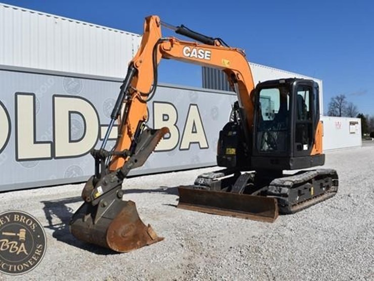 2022-case-cx75csr-image-1
