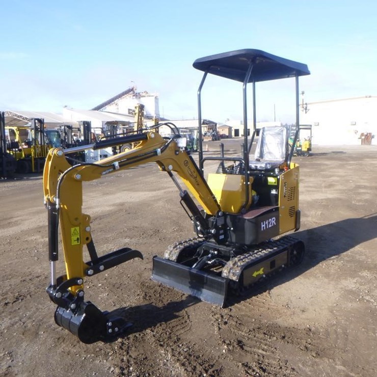 2025 AGT H12R Hydraulic Excavator