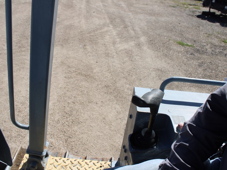 1998-komatsu-d38e-1-image-15