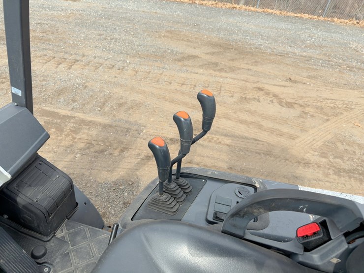 doosan-g25p-7-forklift-image-15