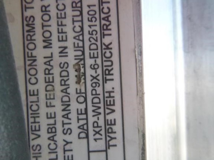 2014-peterbilt-388-image-33