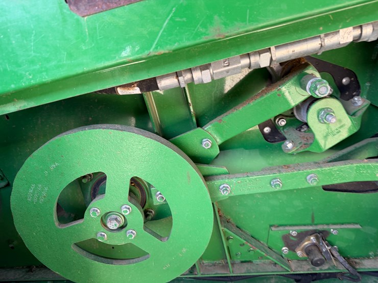 2014-john-deere-s670-image-85