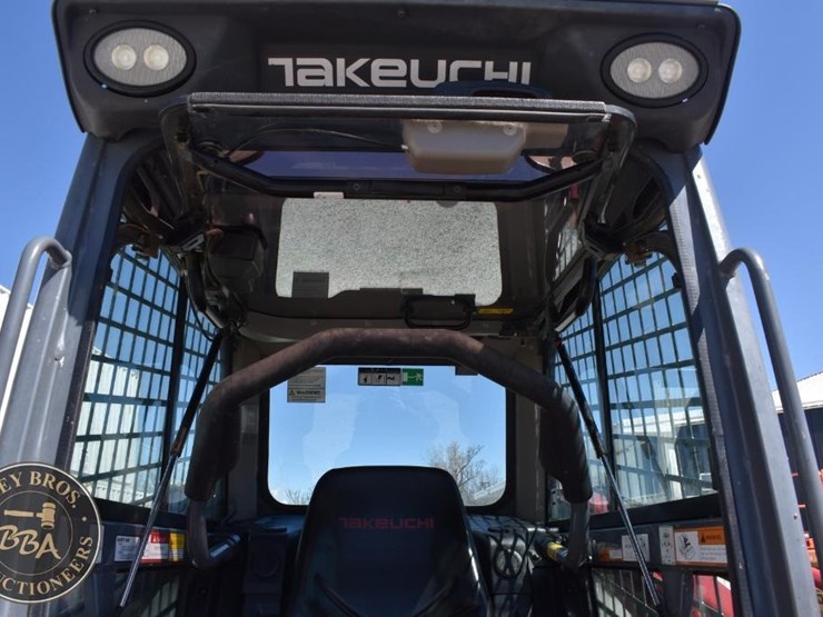 2020-takeuchi-tl8r2-image-46