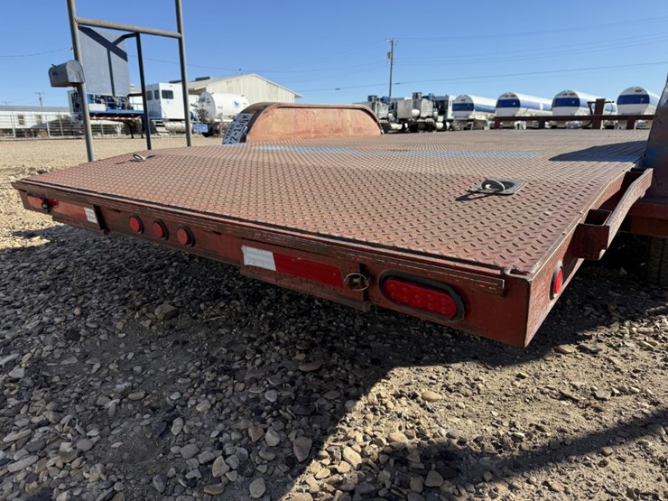 2003-maxey-18'-x-image-5