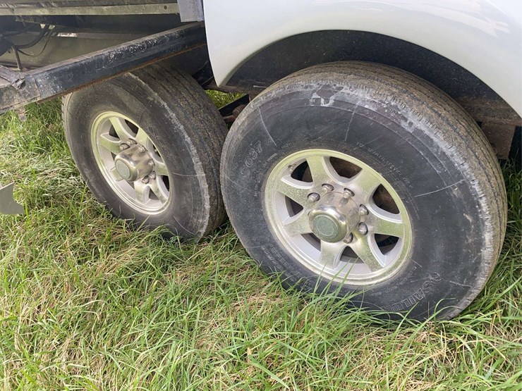 2011-heartland-big-country-3595re-image-46