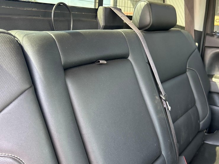 2015-chevrolet-silverado-ltz-2500hd-4x4-crew-cab-pick-up-truck-image-25