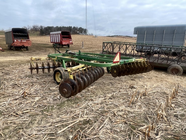 john-deere-210-image-7