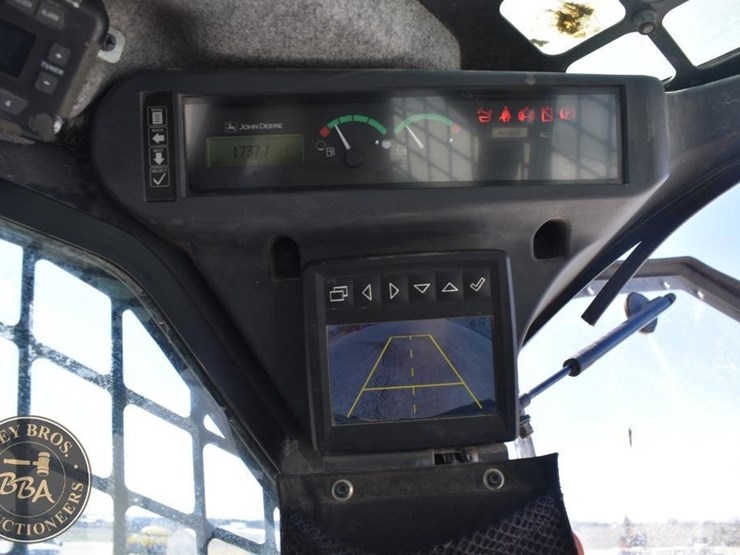 2019-deere-333g-image-59