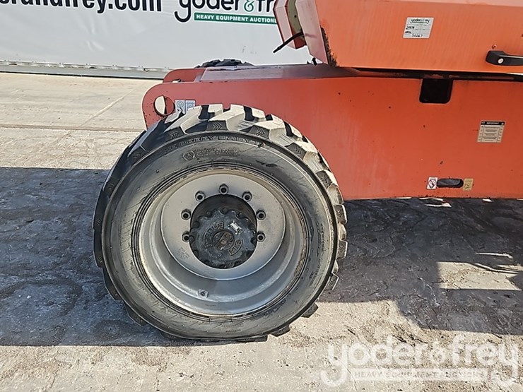 2011-jlg-860sj-image-19