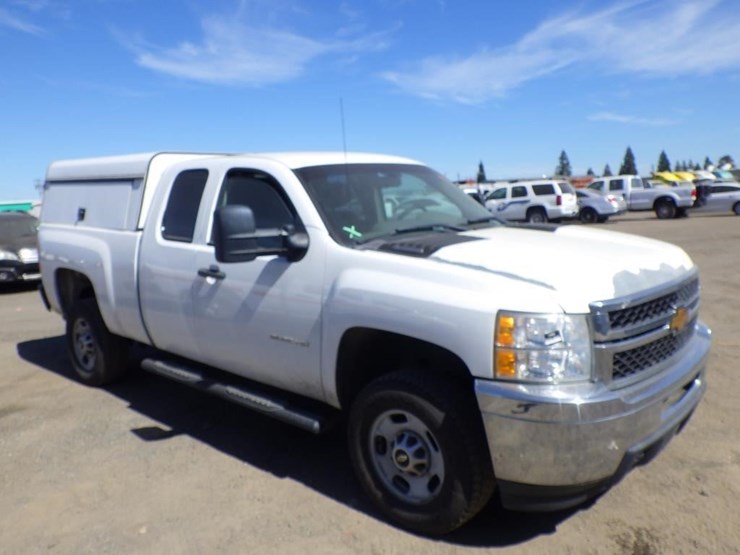 2013-chevrolet-2500hd-image-2