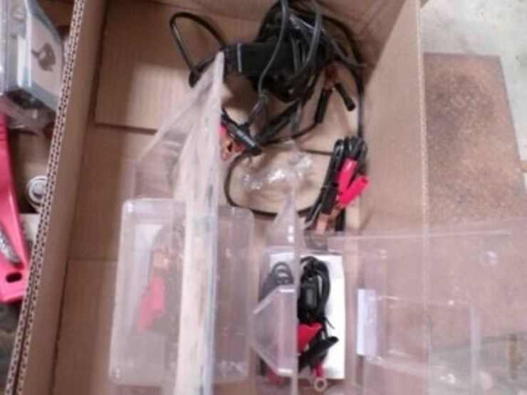 box-of-battery-tenders-image-1