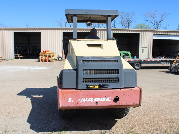 2005-dynapac-ca152d-image-3