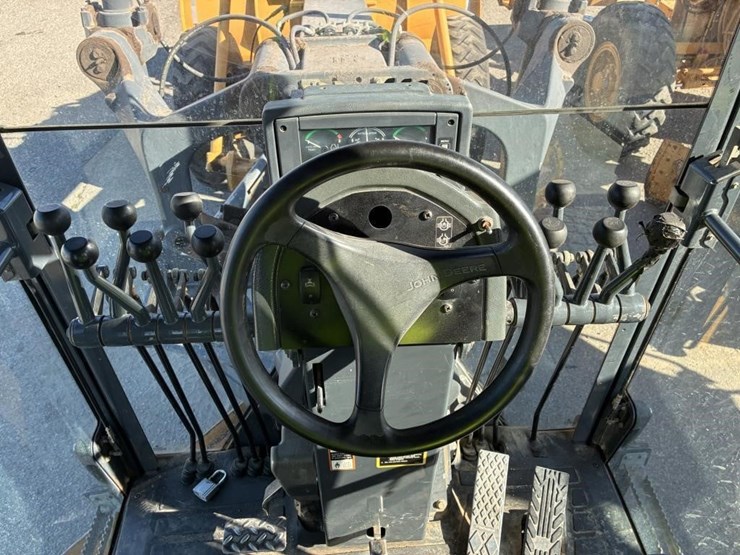 2008-deere-772d-image-15