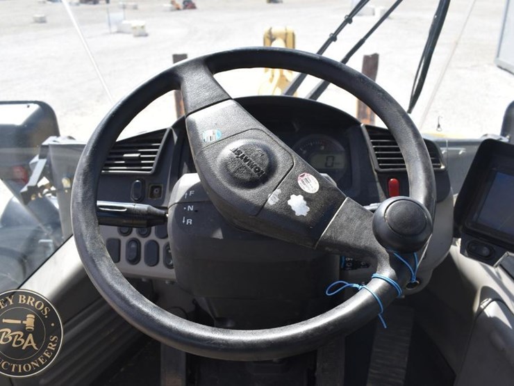 2019-komatsu-wa320-8-image-51