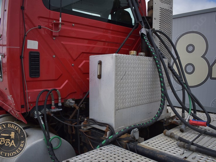 2008-international-prostar-image-16