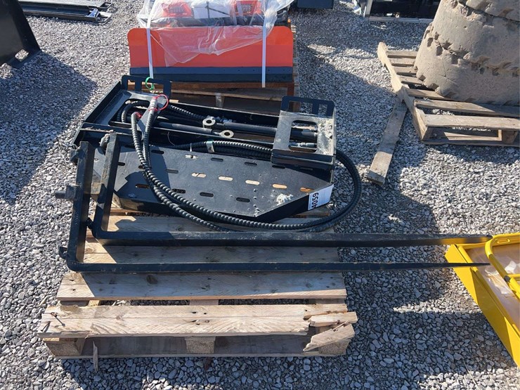 new-60"-hydraulic-adjust-pallet-forks-image-2