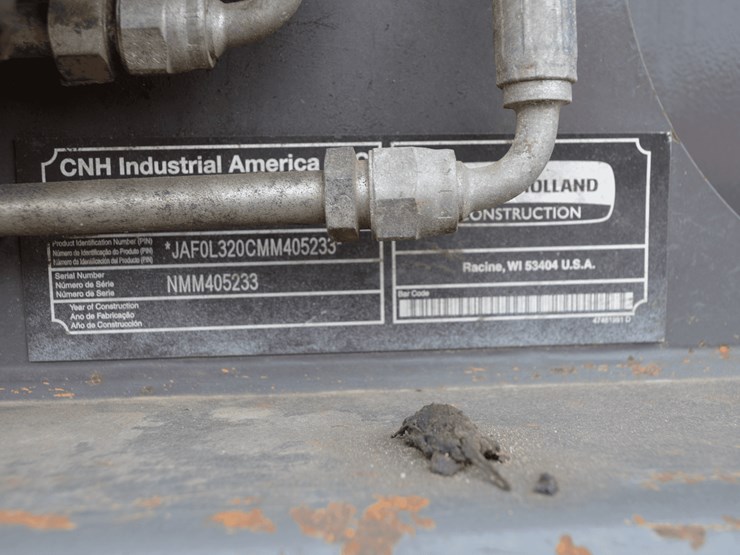 new-holland-l320-image-19