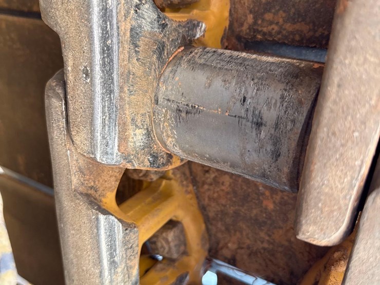 2021-deere-850l-wlt-image-22