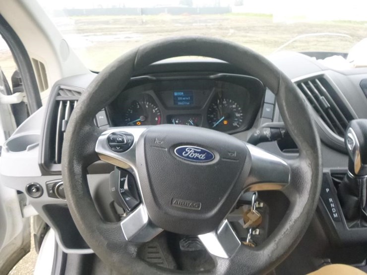 2017-ford-transit-image-10