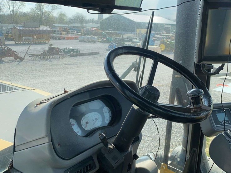 2006-terra-gator-6103-showing-7352-hrs-image-18