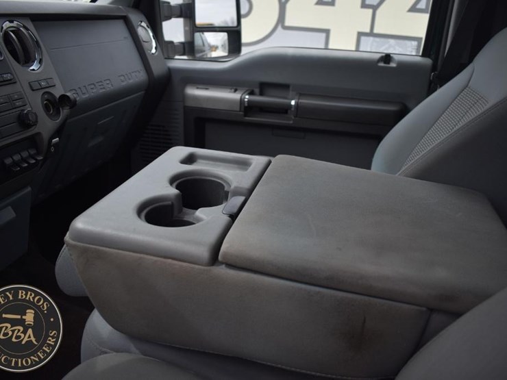 2014-ford-f250-sd-xlt-image-33