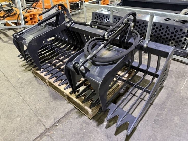 2026-arteer-rgb-84w-rock-grapple-bucket-image-2