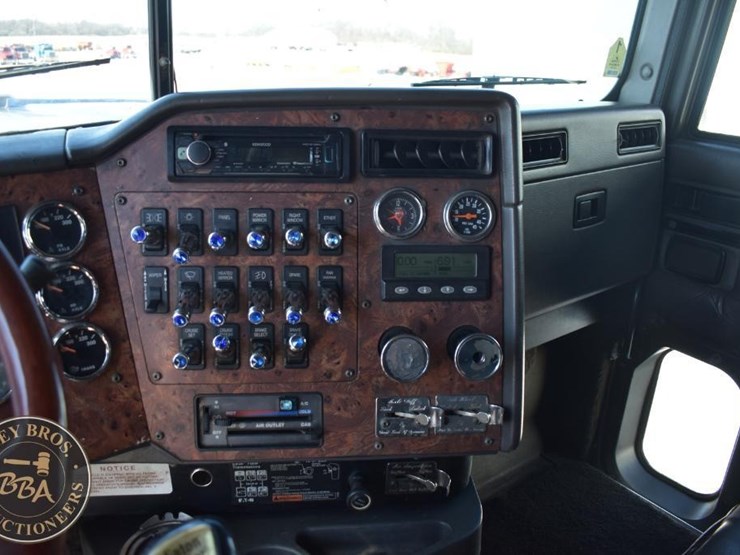 1998-international-9300-image-45