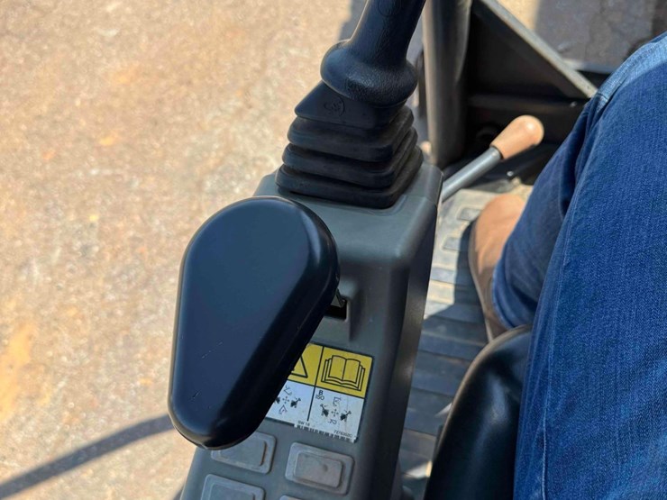 2020-bobcat-e35-image-20