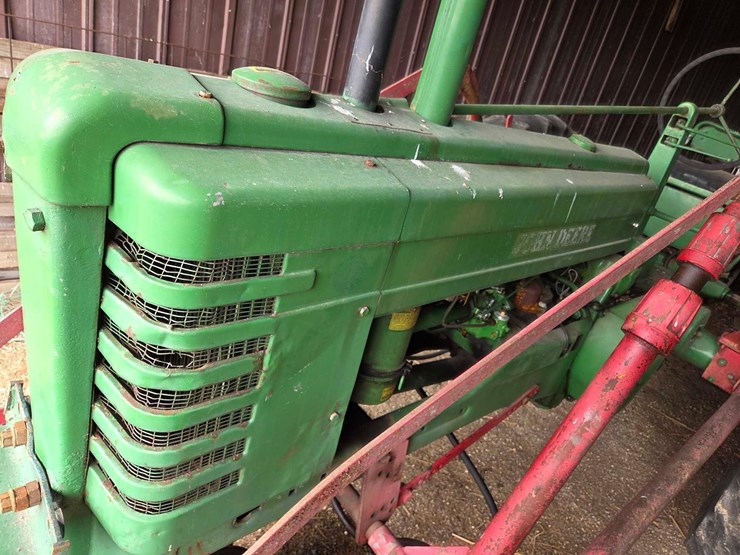 john-deere-b-image-9