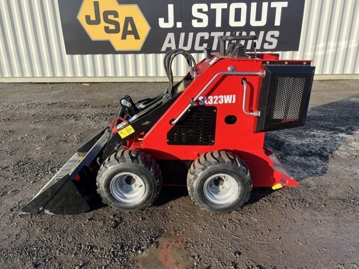 2026-sdlool-sl323wj-mini-skidsteer-loader-image-7