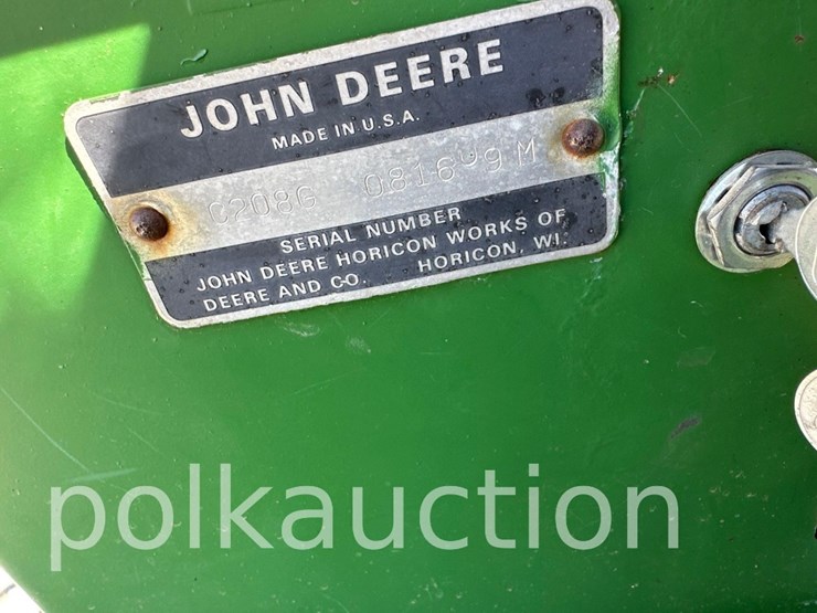 john-deere-208-image-8