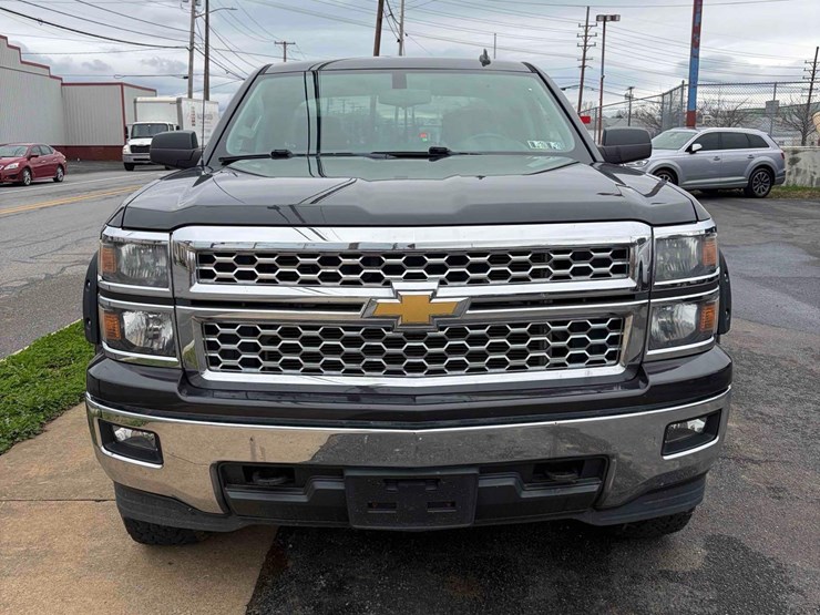 2014-chevrolet-silverado-1500-lt-image-2