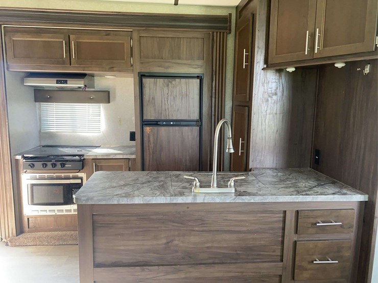 2019-forest-river-xlr-boost-31qb-image-13