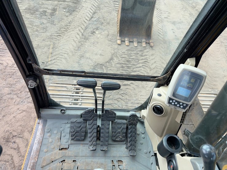 2008-caterpillar-312cl-image-38