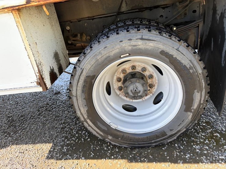 2017-ford-f550-image-6