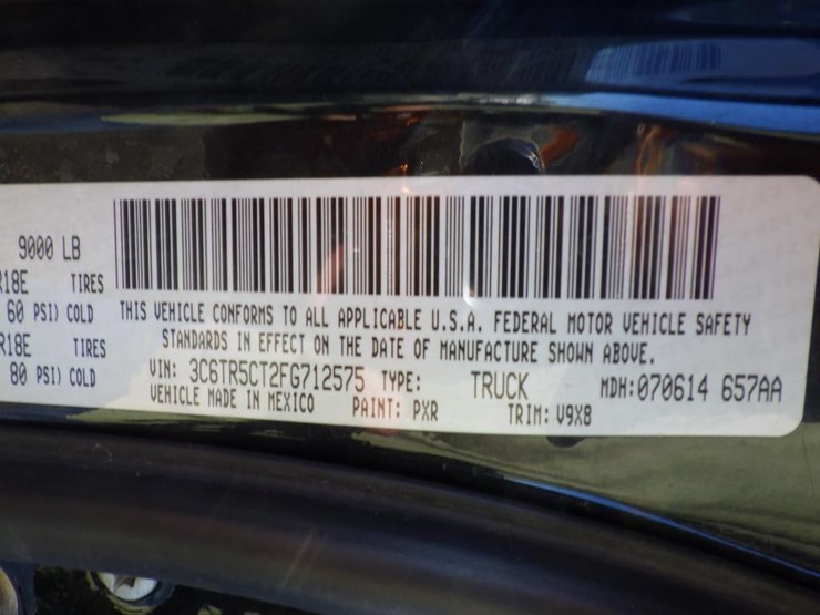 2015-dodge-2500-image-17