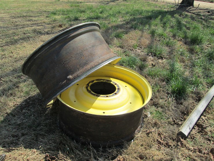 john-deere-16-image-3